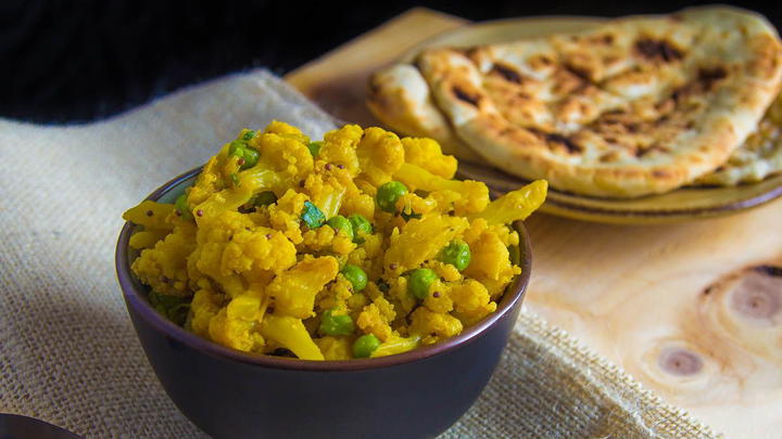 Cauliflower and Pea Curry