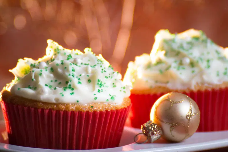 Ginger Cupcakes with Chai Cream Filling
