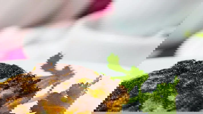 Potato tikki with peas