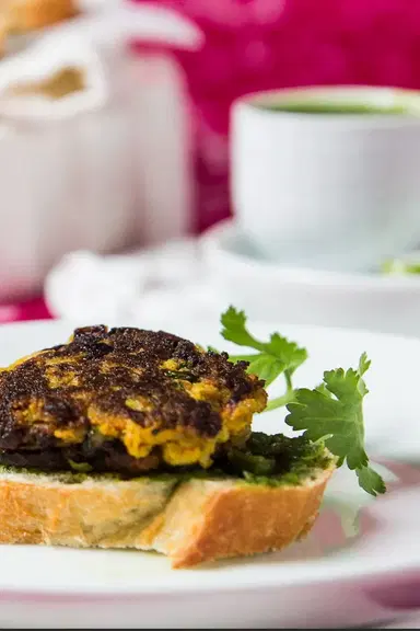 Potato tikki with peas