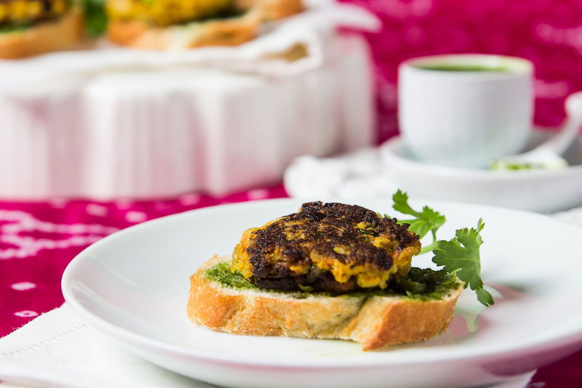 Cauliflower Patties (Tikki) with Cilantro Pea Chutney