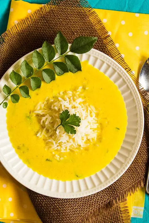 My Ultimate Comfort Food: Yogurt and Garbanzo Bean Flour Gravy (Kadhi)