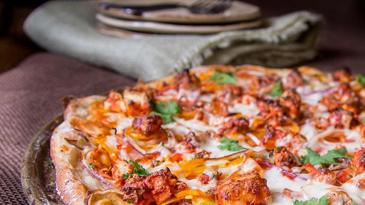 Tandoori Paneer Pizza