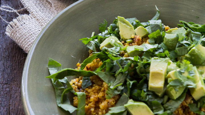 Healthy Curried Quinoa with Spinach and Avocado for Lunch by Indiaphile.info