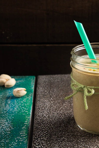 Pistachio Date Milk
