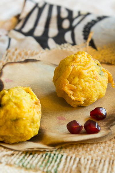 Batata Vada (Spicy Potato Fritters)