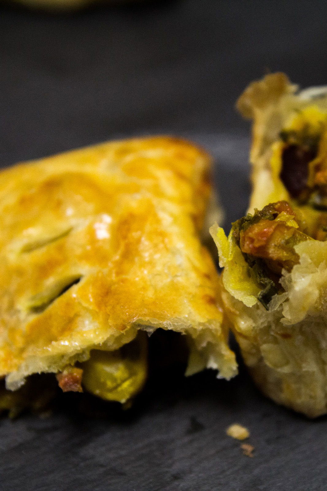 Mixed Vegetable Curry Puffs