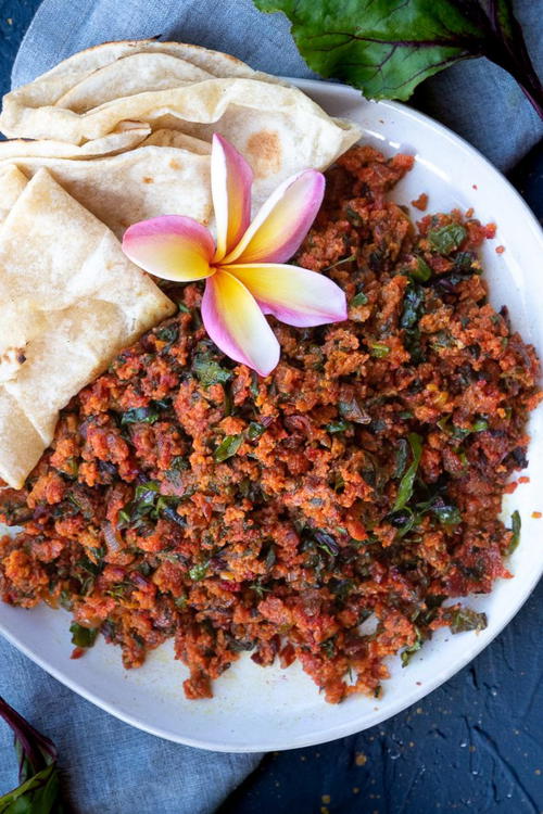 Beet Greens Curry (Beetroot Ni Bhaji Nu Shaak)