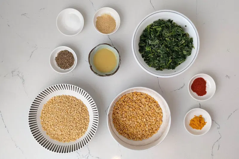 Ingredients of dal saag