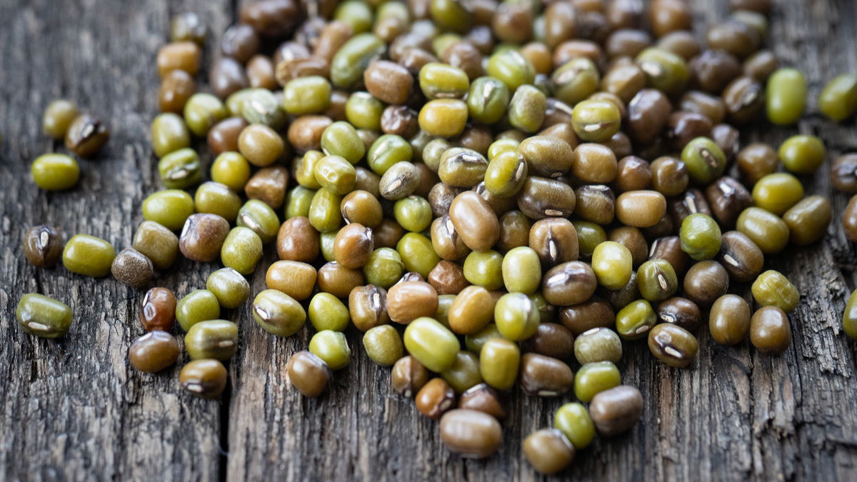 Whole mung beans