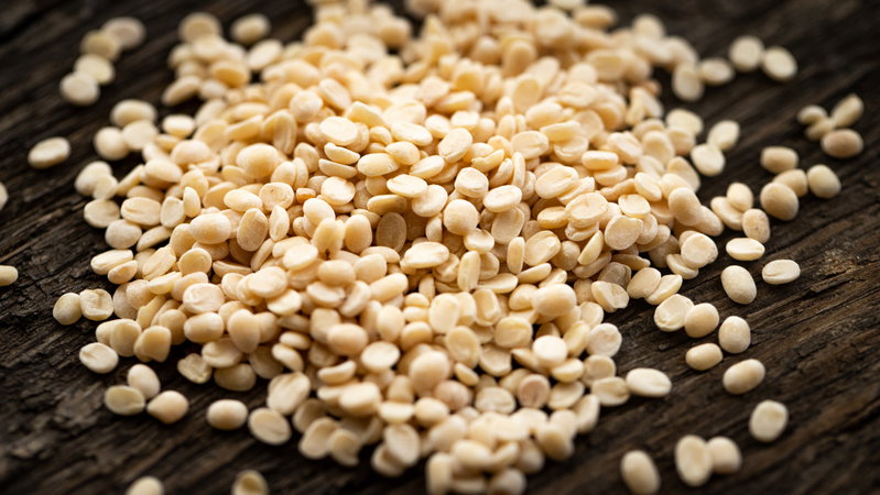 Hulled urad dal