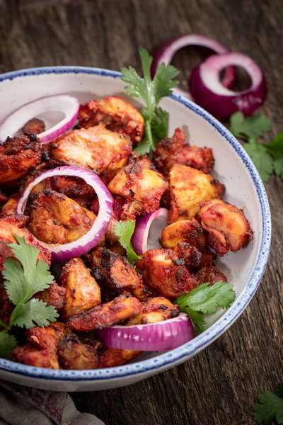 Bowl of chicken tikka bites