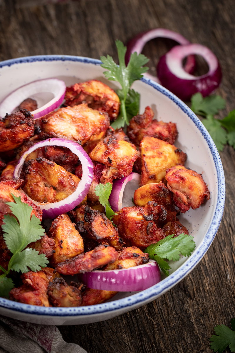 Bowl of chicken tikka bites