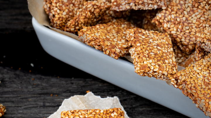 Sesame chikki