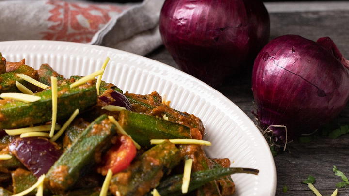 Bhindi do pyaza
