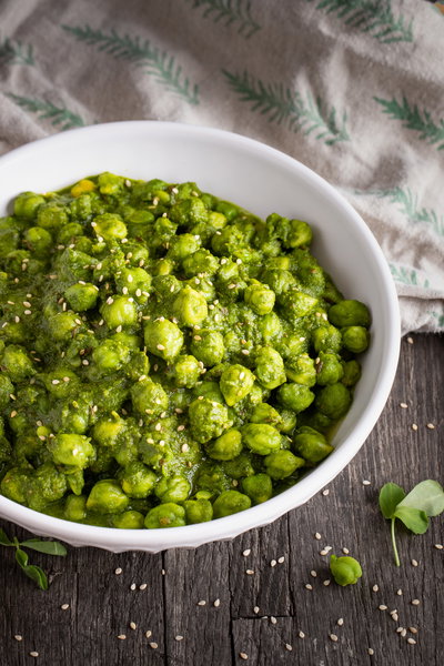 Bowl of lila chana