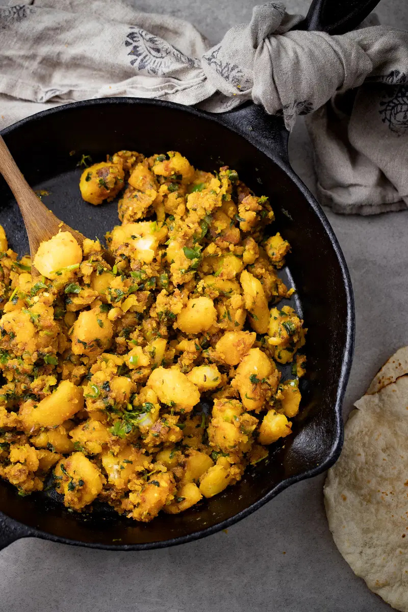 Methi batata nu shaak or "aloo methi"