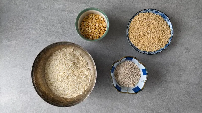 Ingredients of handvo flour