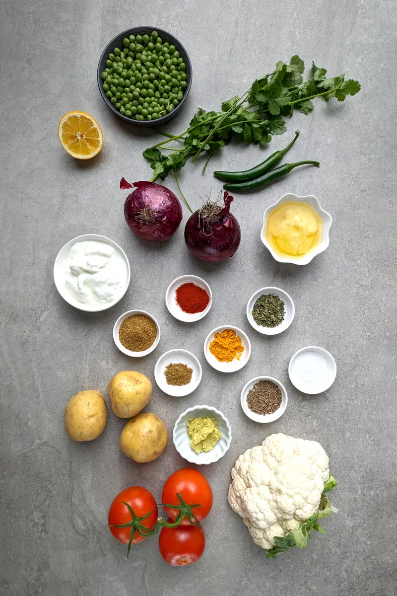 Ingredients of aloo gobi matar
