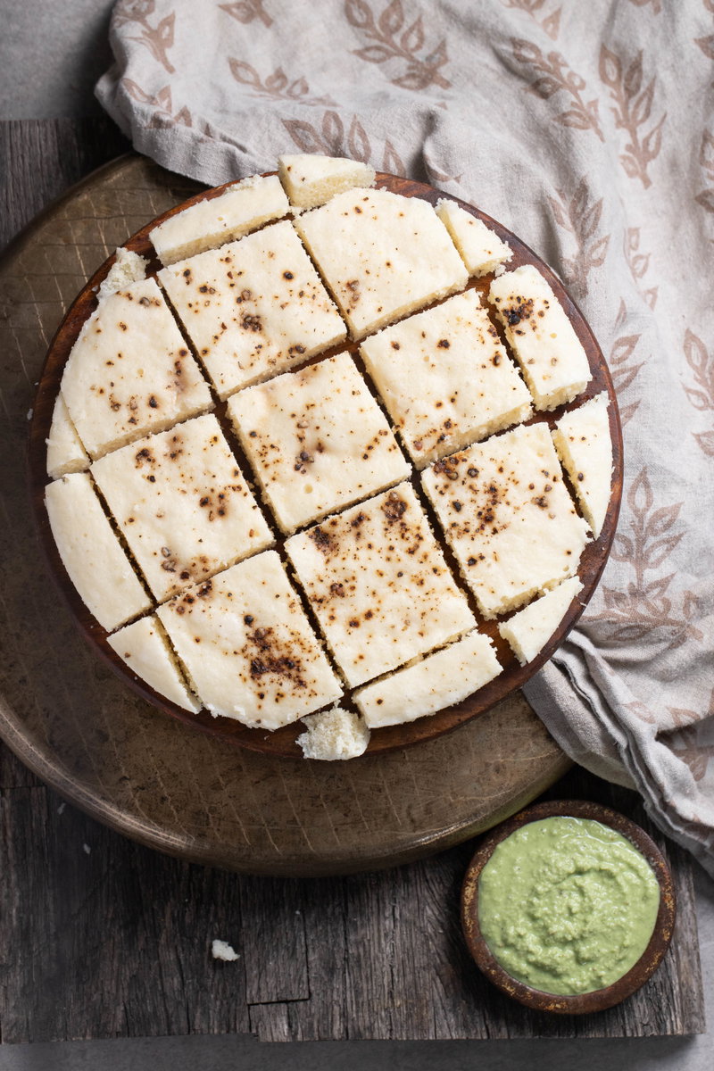 Dhokla with chutney