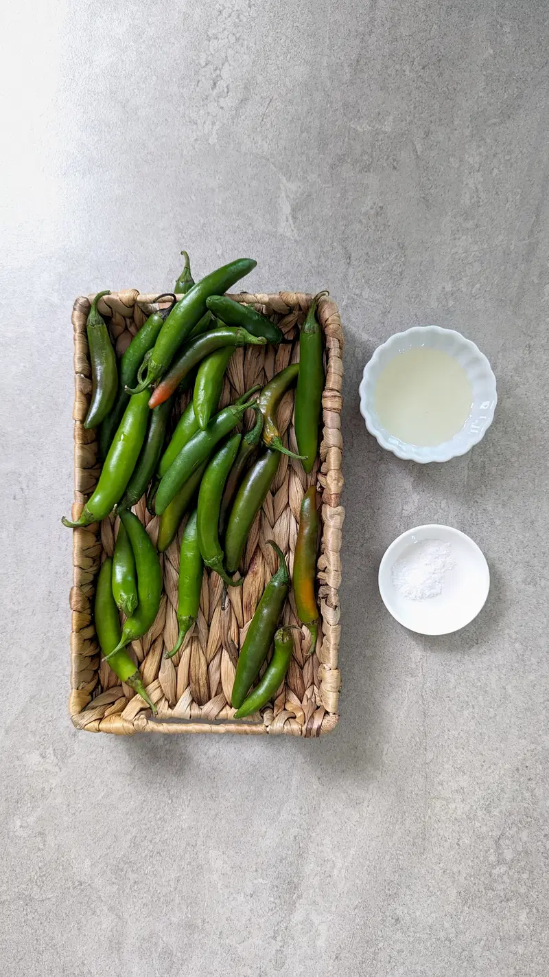 Ingredients of green chili paste