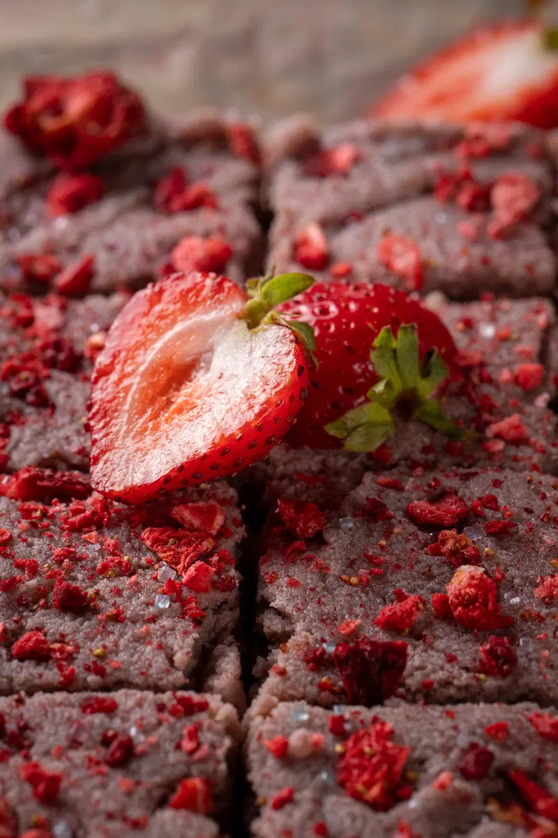 Strawberry barfi