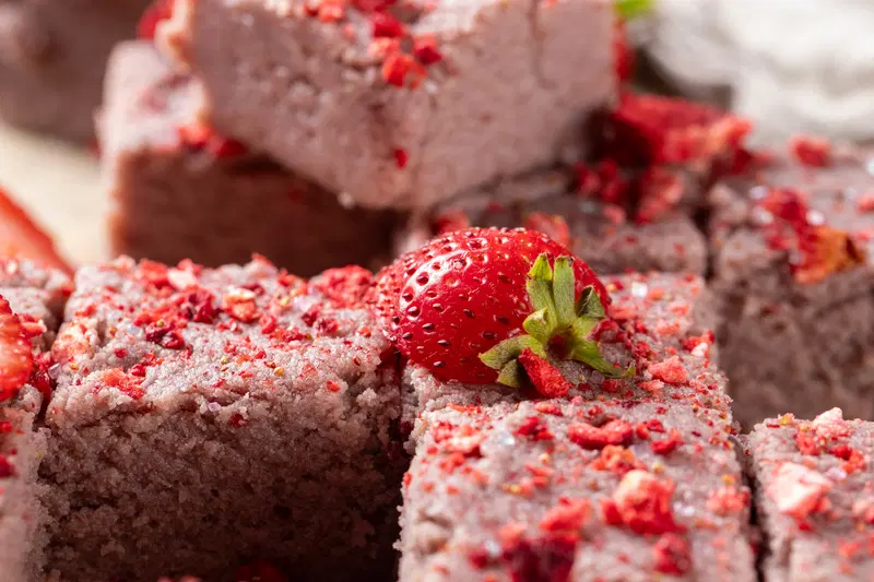 Strawberry barfi