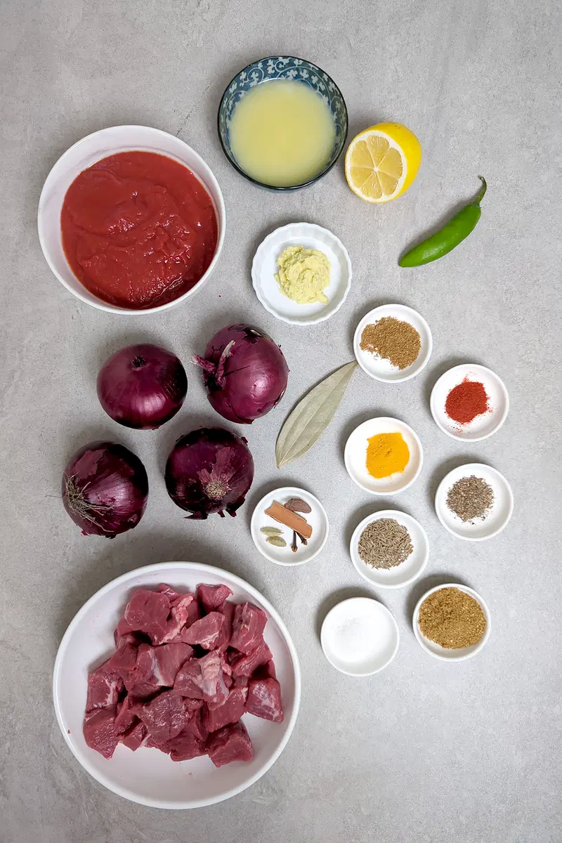 Ingredients for lamb bhuna