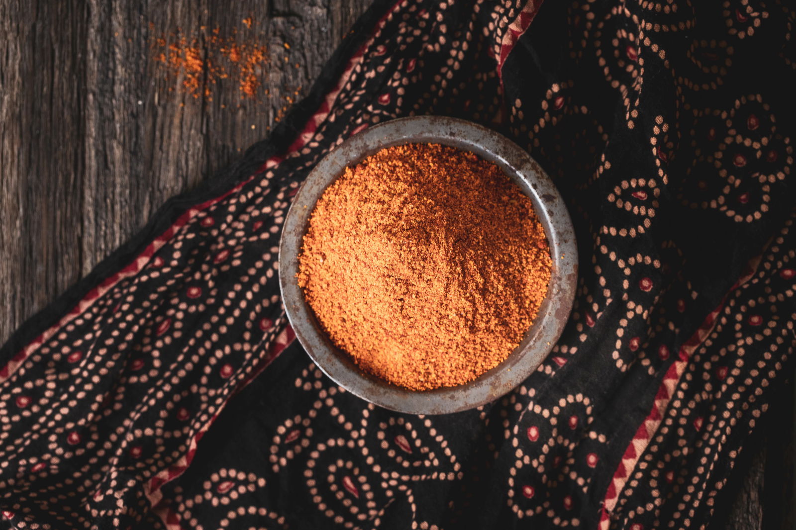 Red Dry Lasan Chutney (Dry Garlic Chutney)